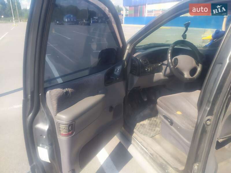 Мінівен Dodge Ram Van 2000 в Кам'янець-Подільському фото 8 Мінівен Dodge Ram Van 2000 в Кам'янець-Подільському
