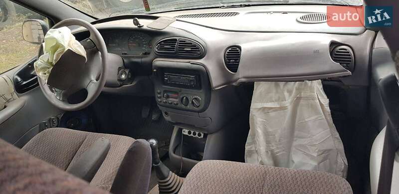 Минивэн Dodge Ram Van 1999 в Днепре