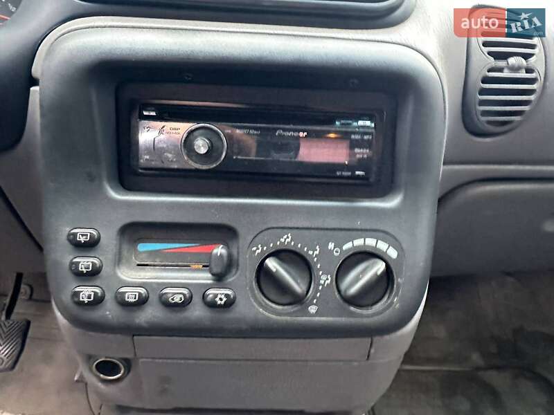 Минивэн Dodge Ram Van 2000 в Киеве