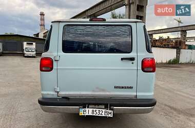 Минивэн Dodge Ram Van 1996 в 