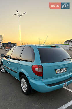 Минивэн Dodge Ram Van 2004 в 