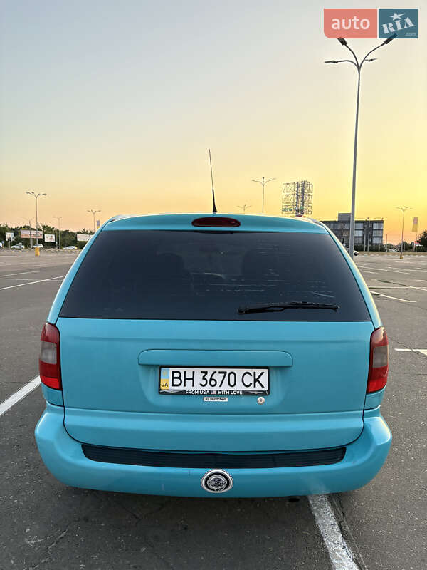 Минивэн Dodge Ram Van 2004 в Одессе