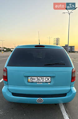 Минивэн Dodge Ram Van 2004 в 