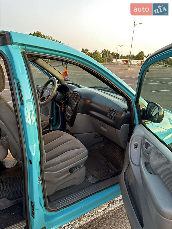 Минивэн Dodge Ram Van 2004 в Одессе