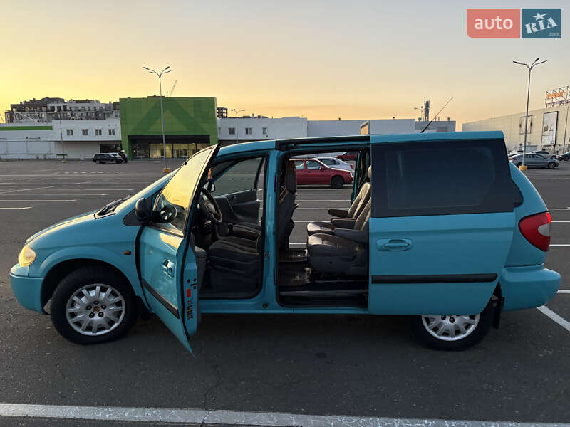 Минивэн Dodge Ram Van 2004 в Одессе