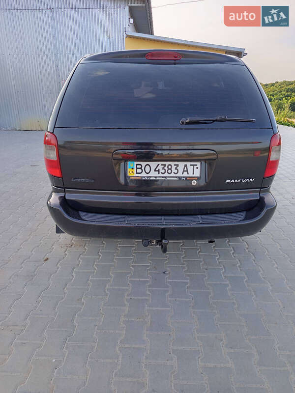 Минивэн Dodge Ram Van 2005 в Тернополе