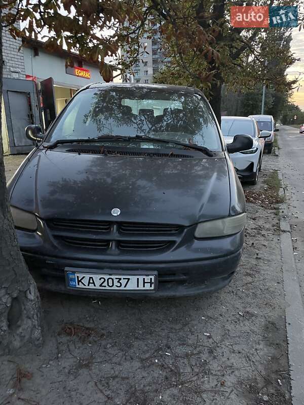 Минивэн Dodge Ram Van 1998 в 