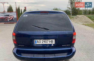 Минивэн Dodge Ram Van 2003 в Берегово