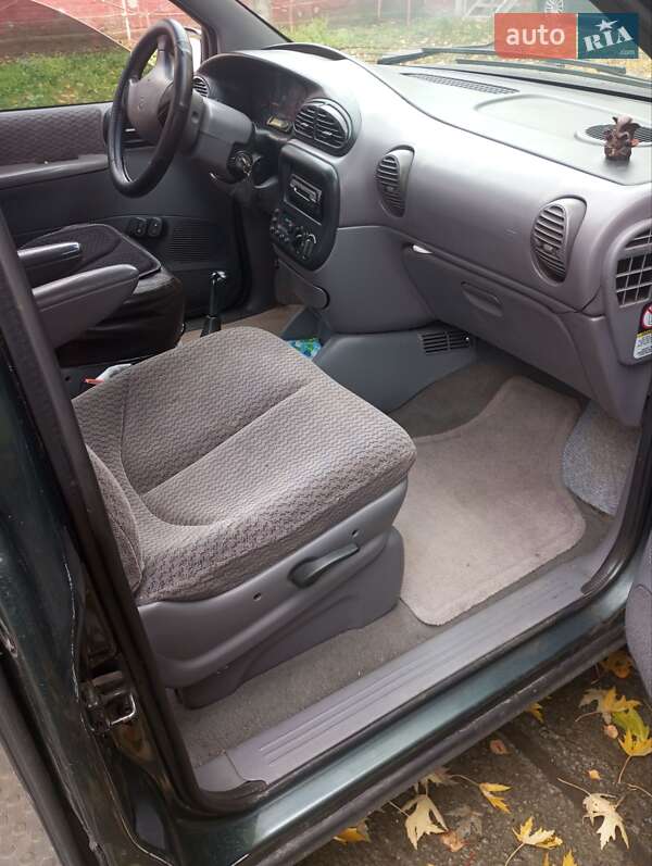 Мінівен Dodge Ram Van 2000 в Чернігові фото 5 Мінівен Dodge Ram Van 2000 в Чернігові