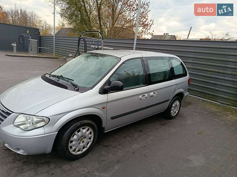 Мінівен Dodge Ram Van 2005 в Ратному