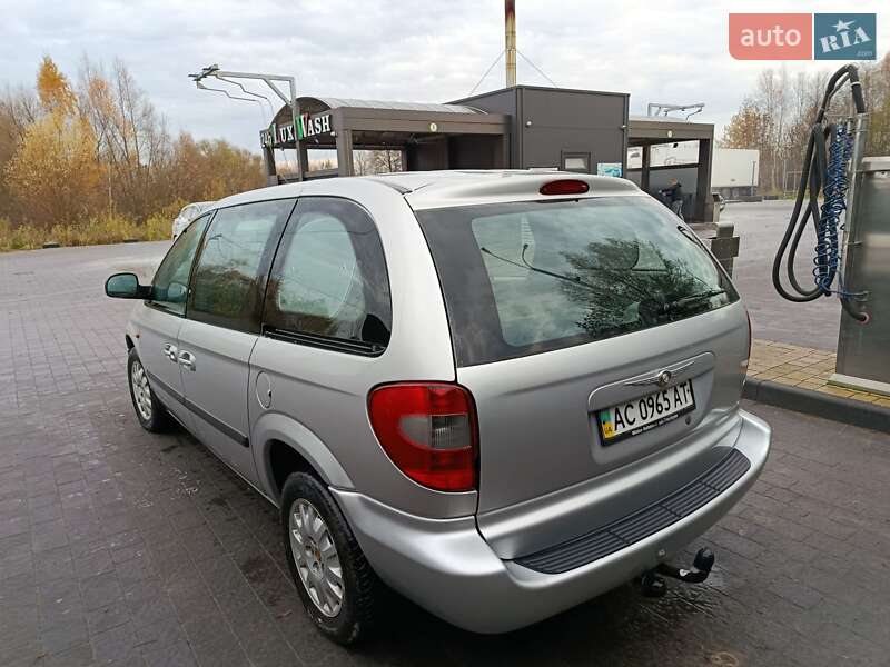 Мінівен Dodge Ram Van 2005 в Ратному