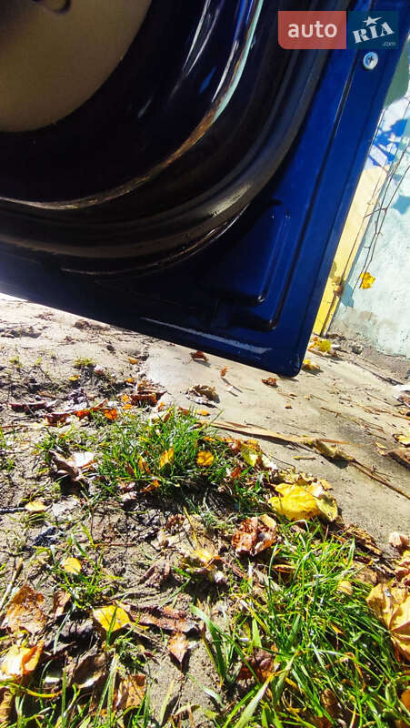 Минивэн Dodge Ram Van 1998 в Нетешине