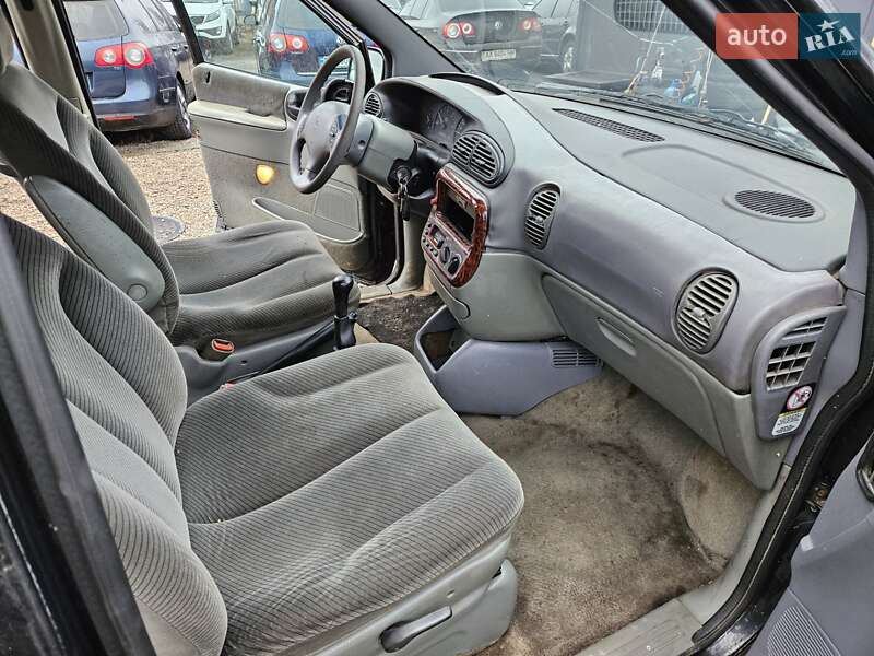 Минивэн Dodge Ram Van 1998 в Шостке