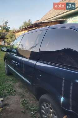 Минивэн Dodge Ram Van 2002 в Сновске