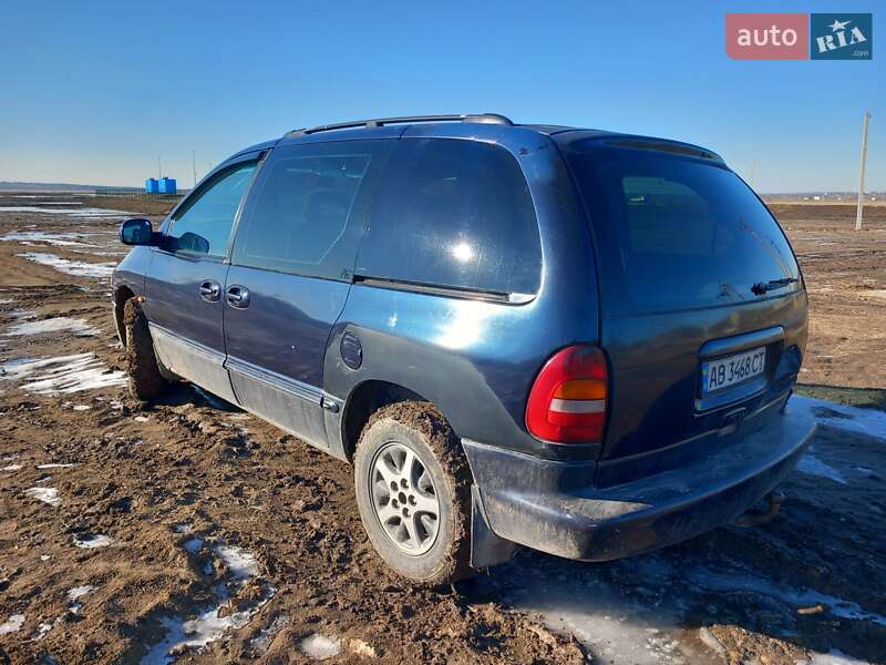 Минивэн Dodge Ram Van 1999 в Новой Одессе