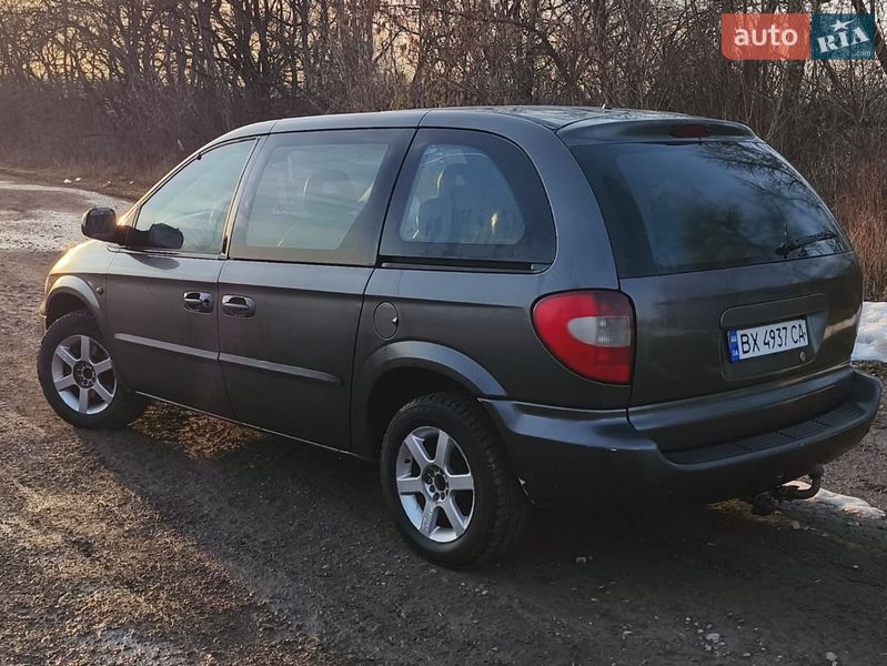 Мінівен Dodge Ram Van 2003 в Городку