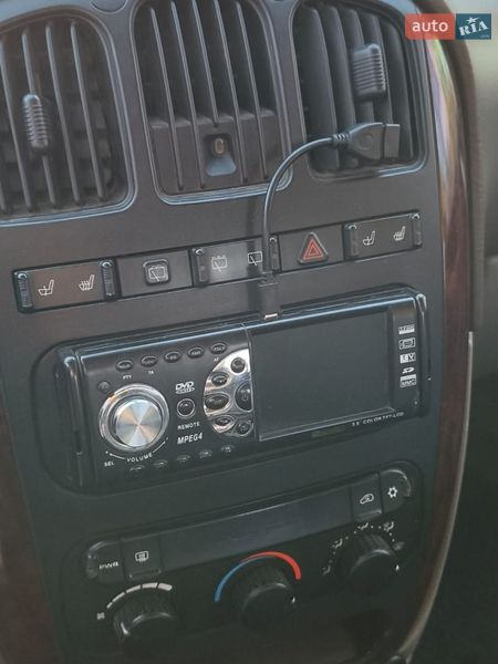 Мінівен Dodge Ram Van 2003 в Городку