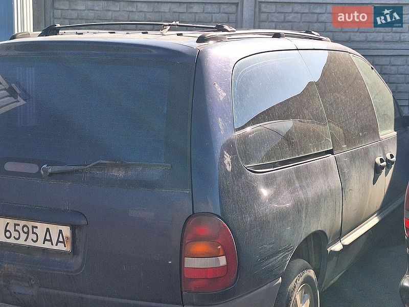 Минивэн Dodge Ram Van 2000 в Киеве