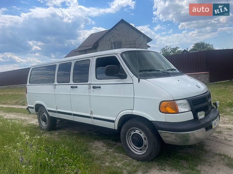 Минивэн Dodge Ram Van 2002 в Киеве фото 3 Минивэн Dodge Ram Van 2002 в Киеве