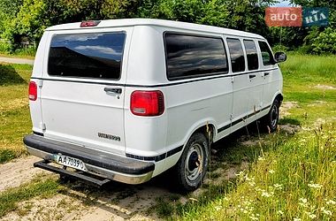 Минивэн Dodge Ram Van 2002 в Киеве фото 4 Минивэн Dodge Ram Van 2002 в Киеве