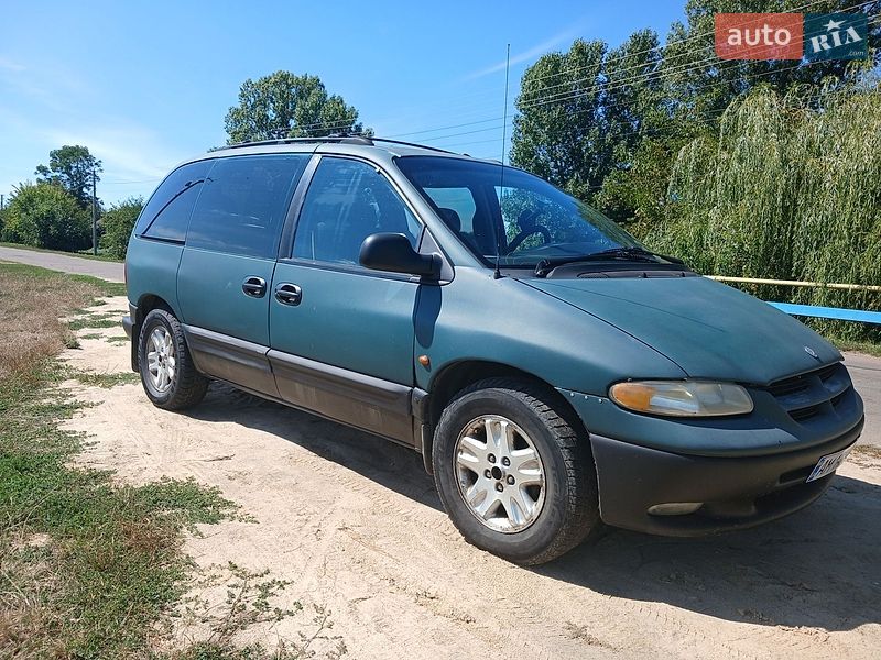 Минивэн Dodge Ram Van 1999 в Попельне