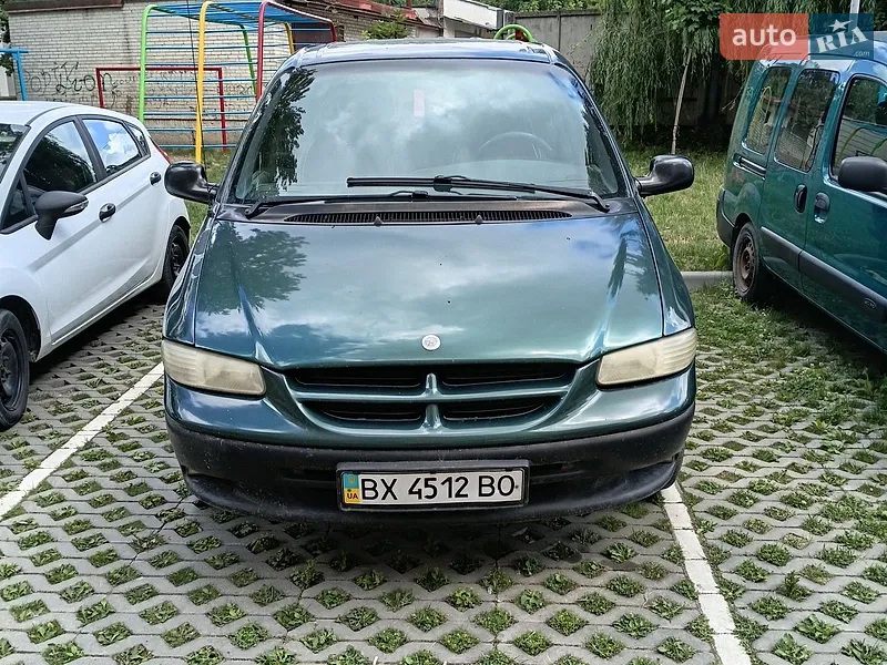 Dodge Ram Van 1998