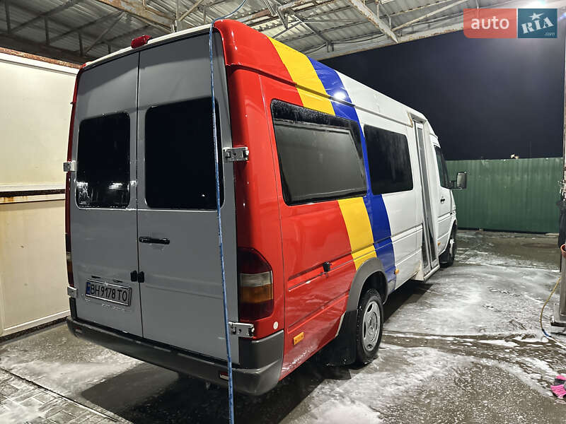 Туристический / Междугородний автобус Dodge Sprinter 2003 в Одессе