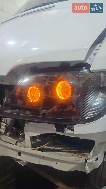 Вантажний фургон Dodge Sprinter 2004 в Вінниці