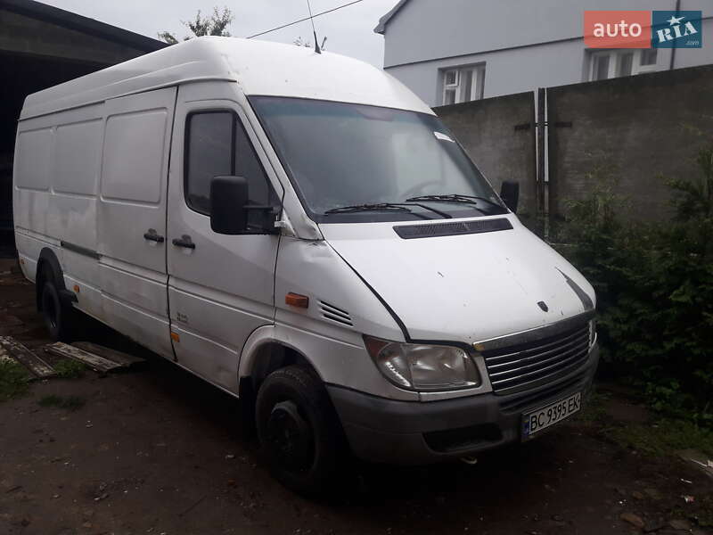 Вантажний фургон Dodge Sprinter 2006 в 
