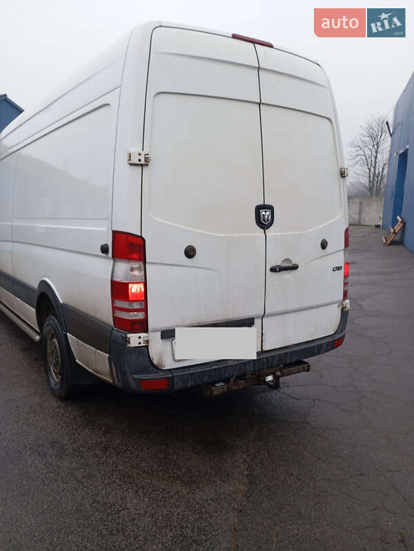Грузовой фургон Dodge Sprinter 2007 в Черкассах