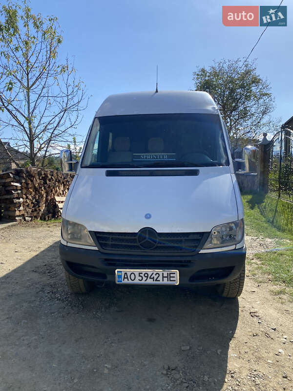 Микроавтобус Dodge Sprinter 2006 в Тячеве