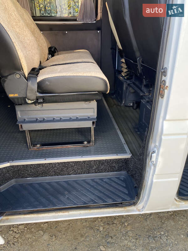 Микроавтобус Dodge Sprinter 2006 в Тячеве