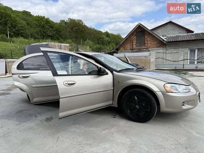 Седан Dodge Stratus 2001 в Теребовле