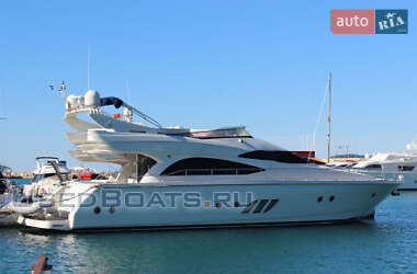 Моторна яхта Dominator 68 2009 в Києві