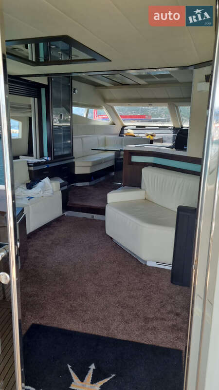 Моторная яхта Dominator 68 2009 в Киеве