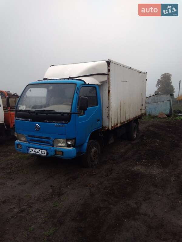 Грузовой фургон Dongfeng DF-30 2006 в Нежине
