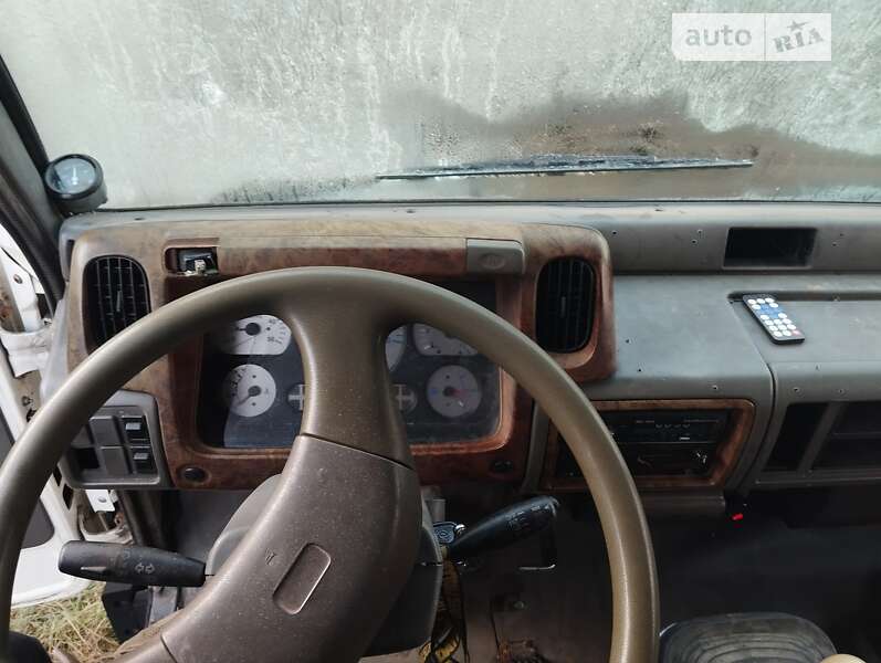 Тентованый Dongfeng DF-40 2006 в Верховине
