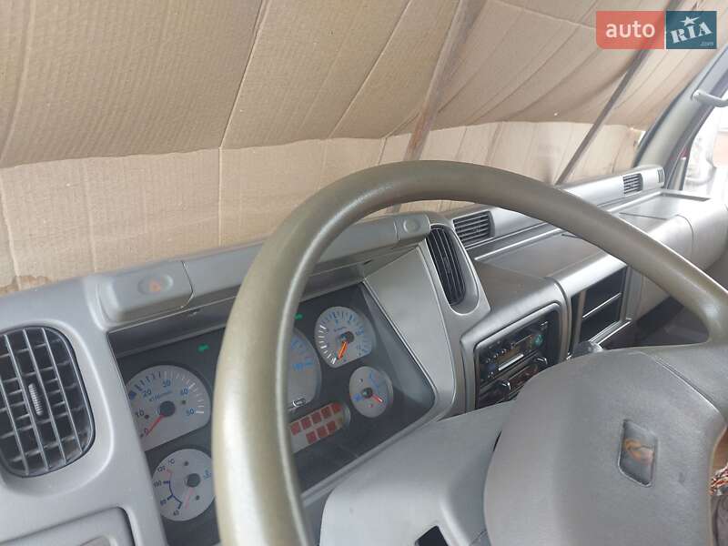 Грузовой фургон Dongfeng DF 2006 в Киеве