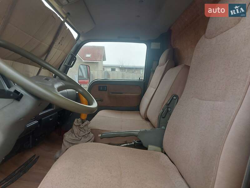 Грузовой фургон Dongfeng DF 2006 в Киеве