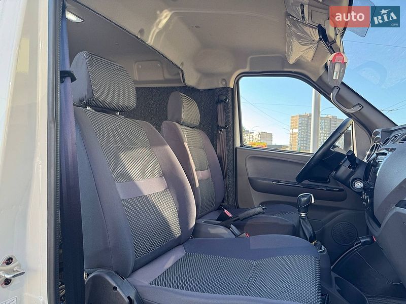Минивэн Dongfeng EM26 2022 в Киеве