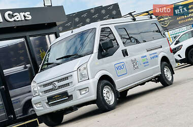 Минивэн Dongfeng M5EV 2018 в 