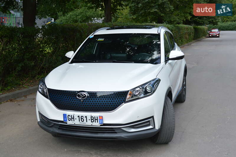 Внедорожник / Кроссовер Dongfeng Seres 3 2022 в Тернополе