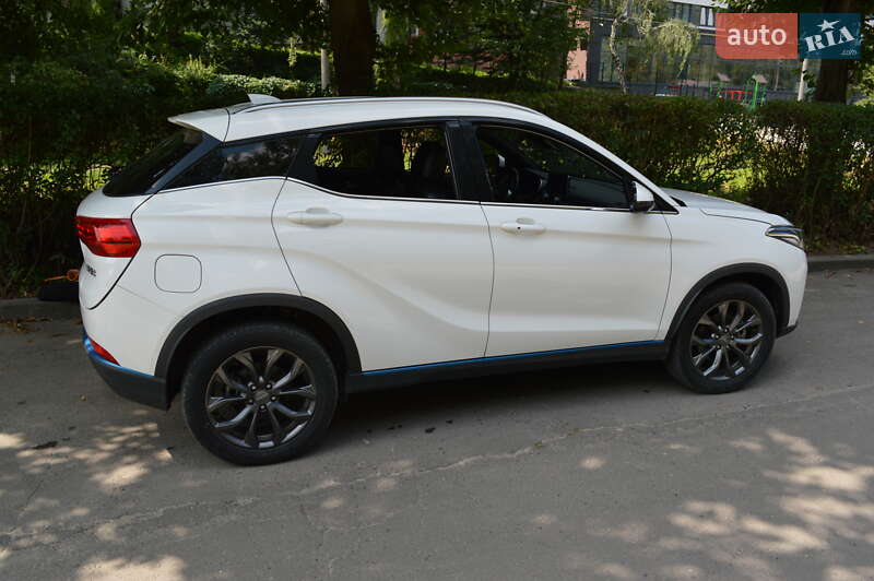 Внедорожник / Кроссовер Dongfeng Seres 3 2022 в Тернополе
