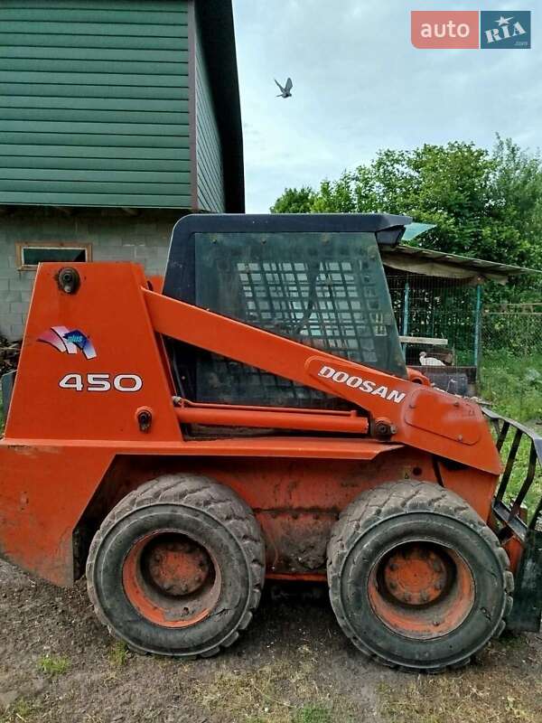 Минипогрузчик Doosan 450 plus 2007 в Владимирце