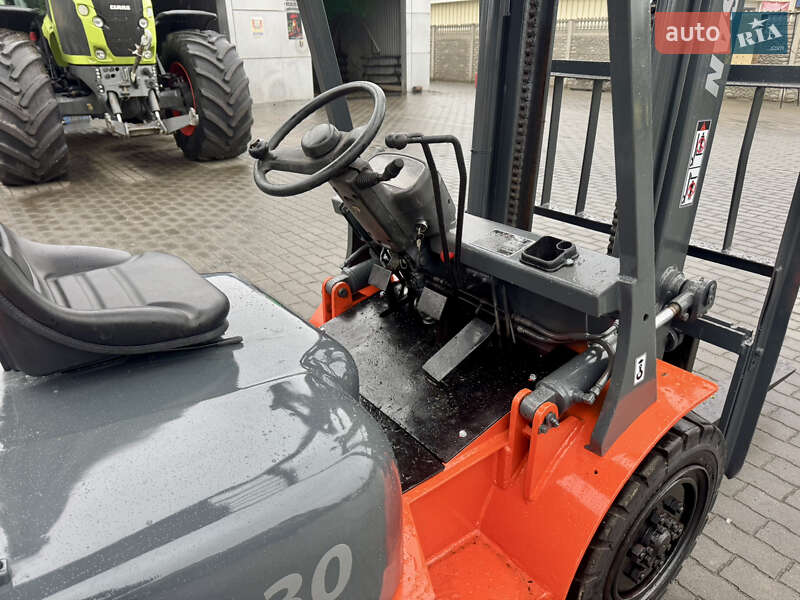 Вилочний навантажувач Doosan D 30C 2008 в Радомишлі фото 12 Вилочний навантажувач Doosan D 30C 2008 в Радомишлі