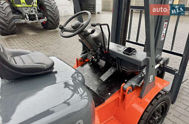 Вилочний навантажувач Doosan D 30C 2008 в  фото 12 Вилочний навантажувач Doosan D 30C 2008 в