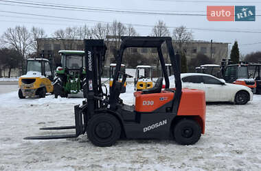Вилочний навантажувач Doosan D 30C 2008 в Радомишлі