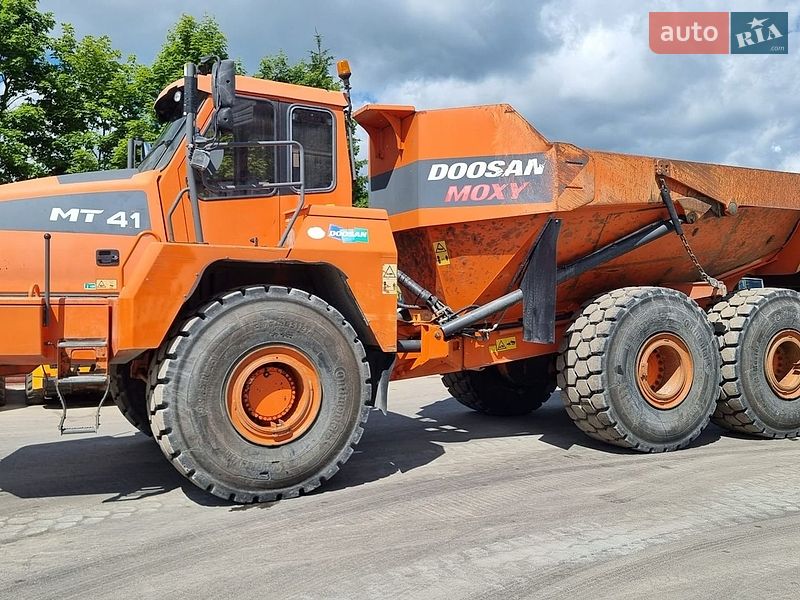 Doosan D 2011