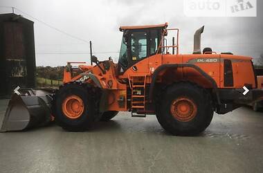 Фронтальні навантажувачі Doosan DL 2014 в 