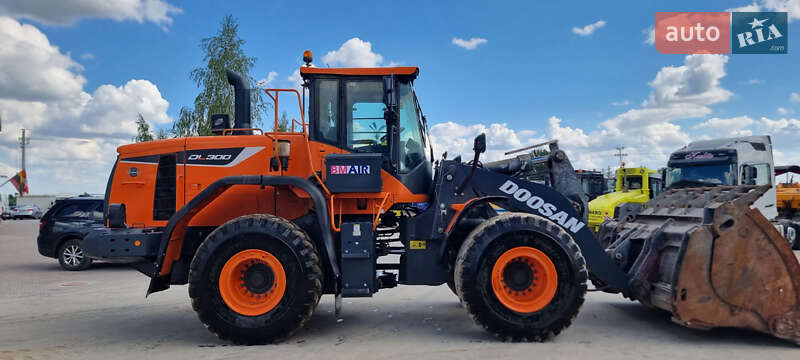 Фронтальный погрузчик Doosan DL 2020 в Одессе фото 7 Фронтальный погрузчик Doosan DL 2020 в Одессе